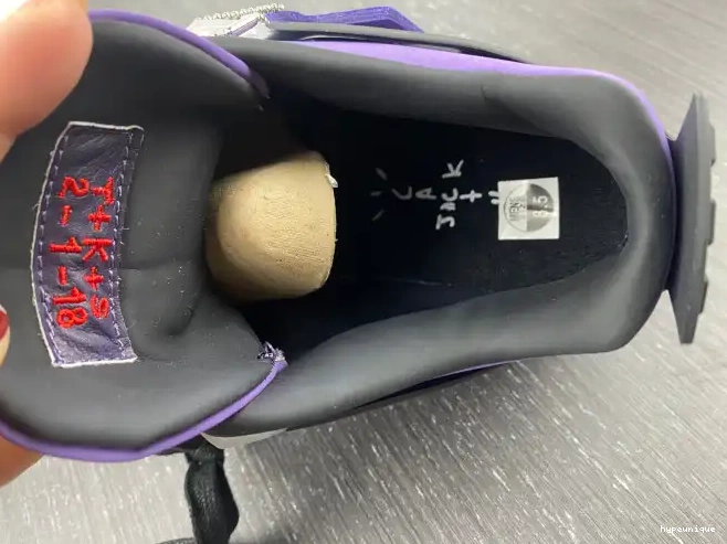 HYPE and Travis Scott LN4 4 Family) (Friends 766296 Retro Jordan Purple 0608